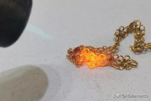 黃金首飾回收價格品牌因素_黃金回收價格與品牌有關(guān)系嗎_回收老黃金首飾